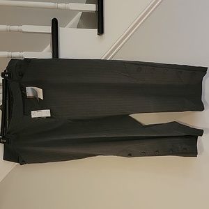 NWT - Lane Bryant Gray Pinstriped Hitchcock Cropped Pants - Sz 18 | PRICE DROP!